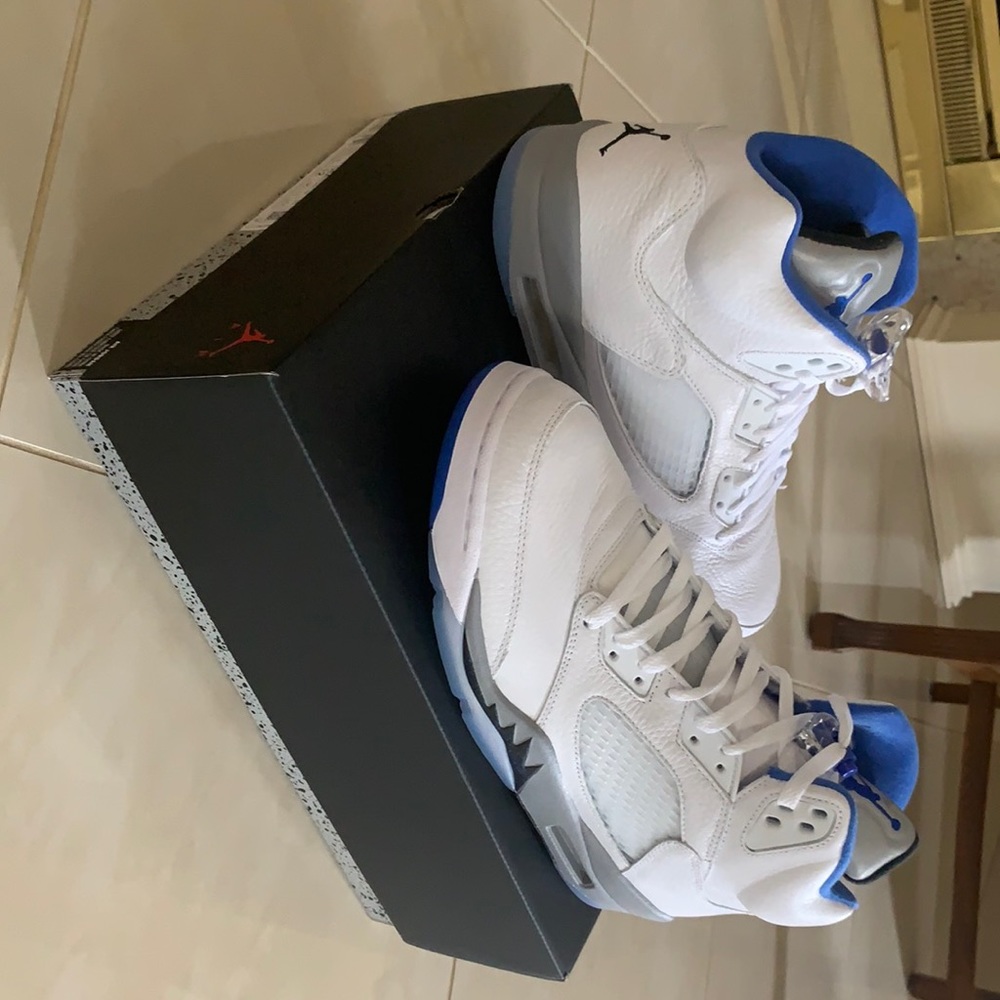 NWT Air Jordan 5 Stealth